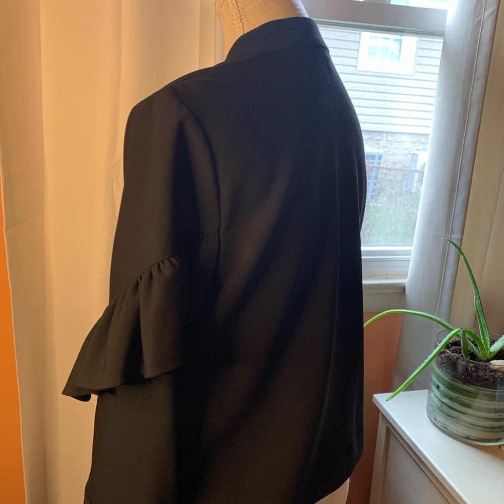 Women’s Blouse/Blazer - Size: M